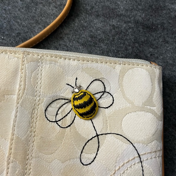 Limited Edition Coach Bee Wristlet - Picture 3 of 5